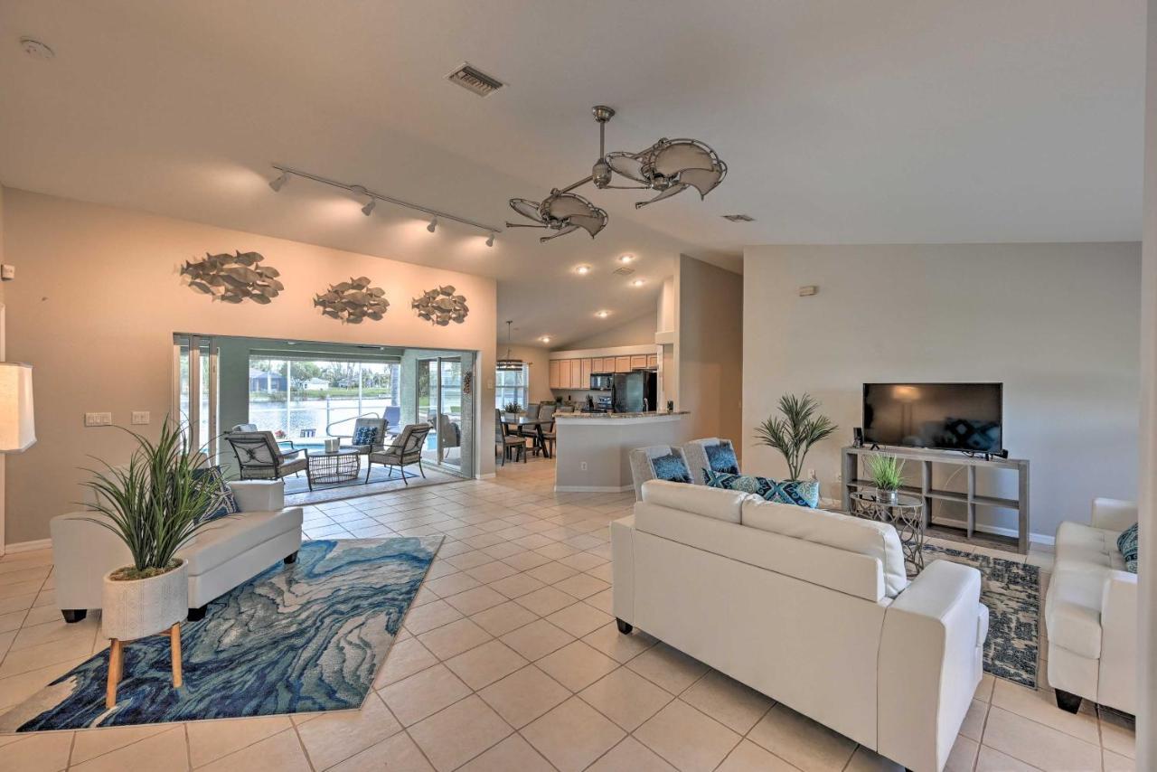 Pet-Friendly Escape With Dock And Kayaks In Cape Coral Villa Dış mekan fotoğraf